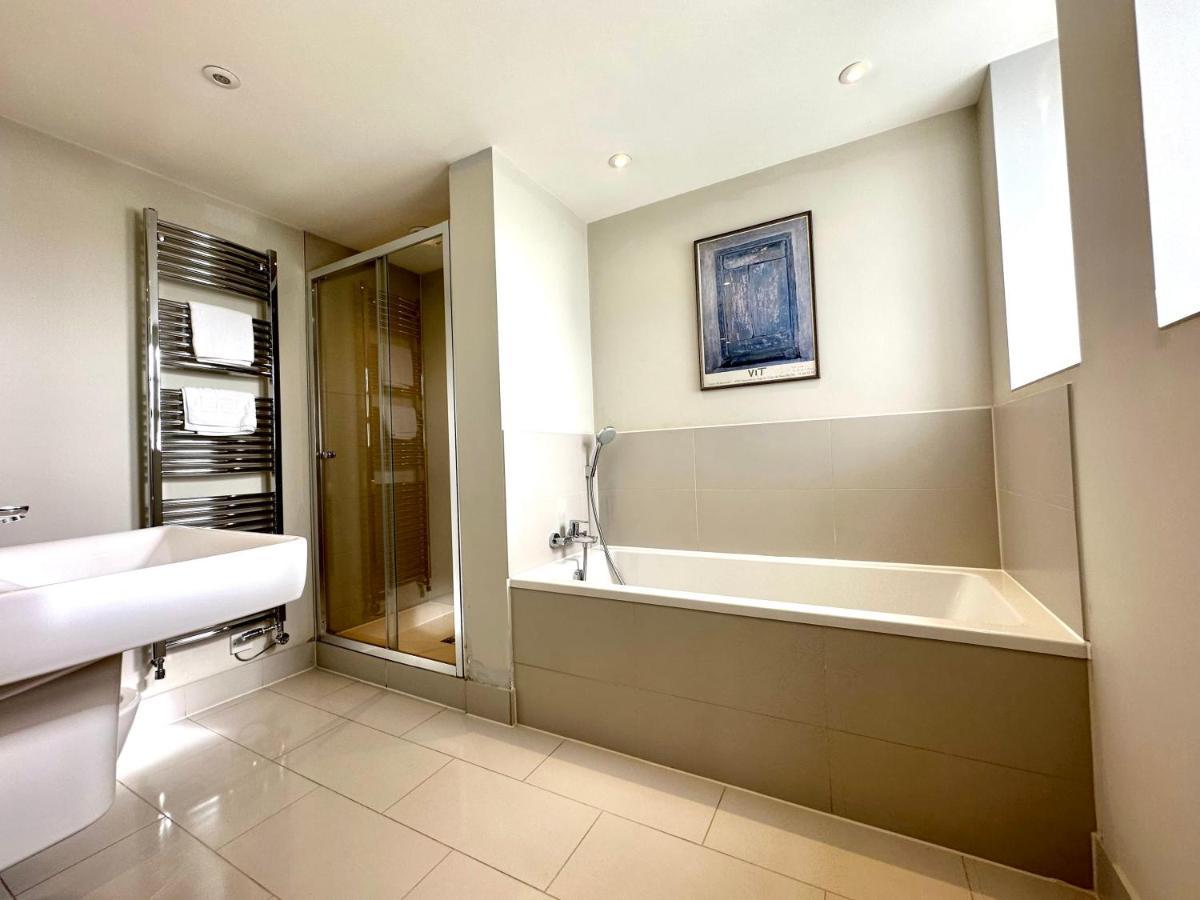 Desirable 2 Bedroom Apartment In Bicester That Sleeps 5 Luaran gambar