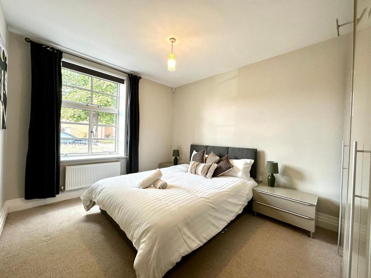 Desirable 2 Bedroom Apartment In Bicester That Sleeps 5 Luaran gambar